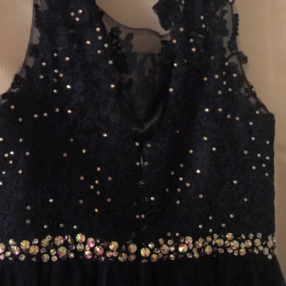 Dress - Picture 2 of 2